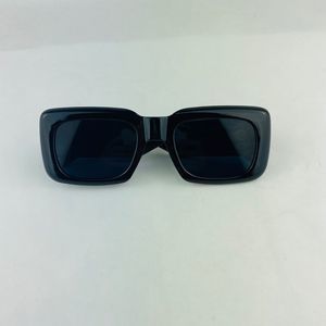 COPY - COPY - Black rectangle uv400 sunglasses